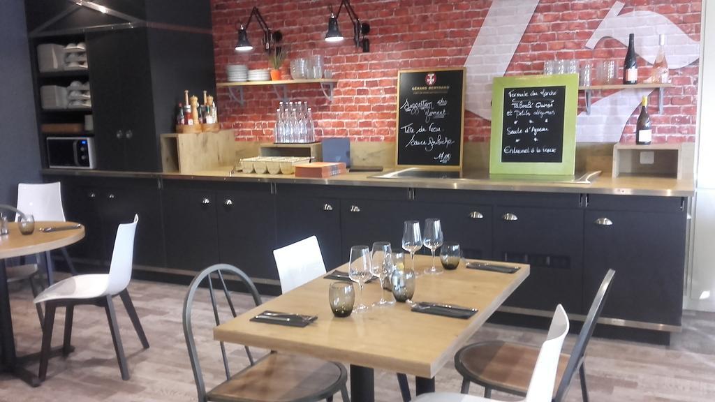 Brit Hotel La Rochelle Perigny Bagian luar foto