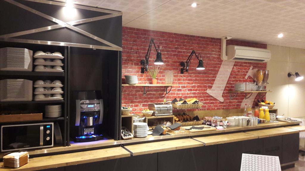 Brit Hotel La Rochelle Perigny Bagian luar foto